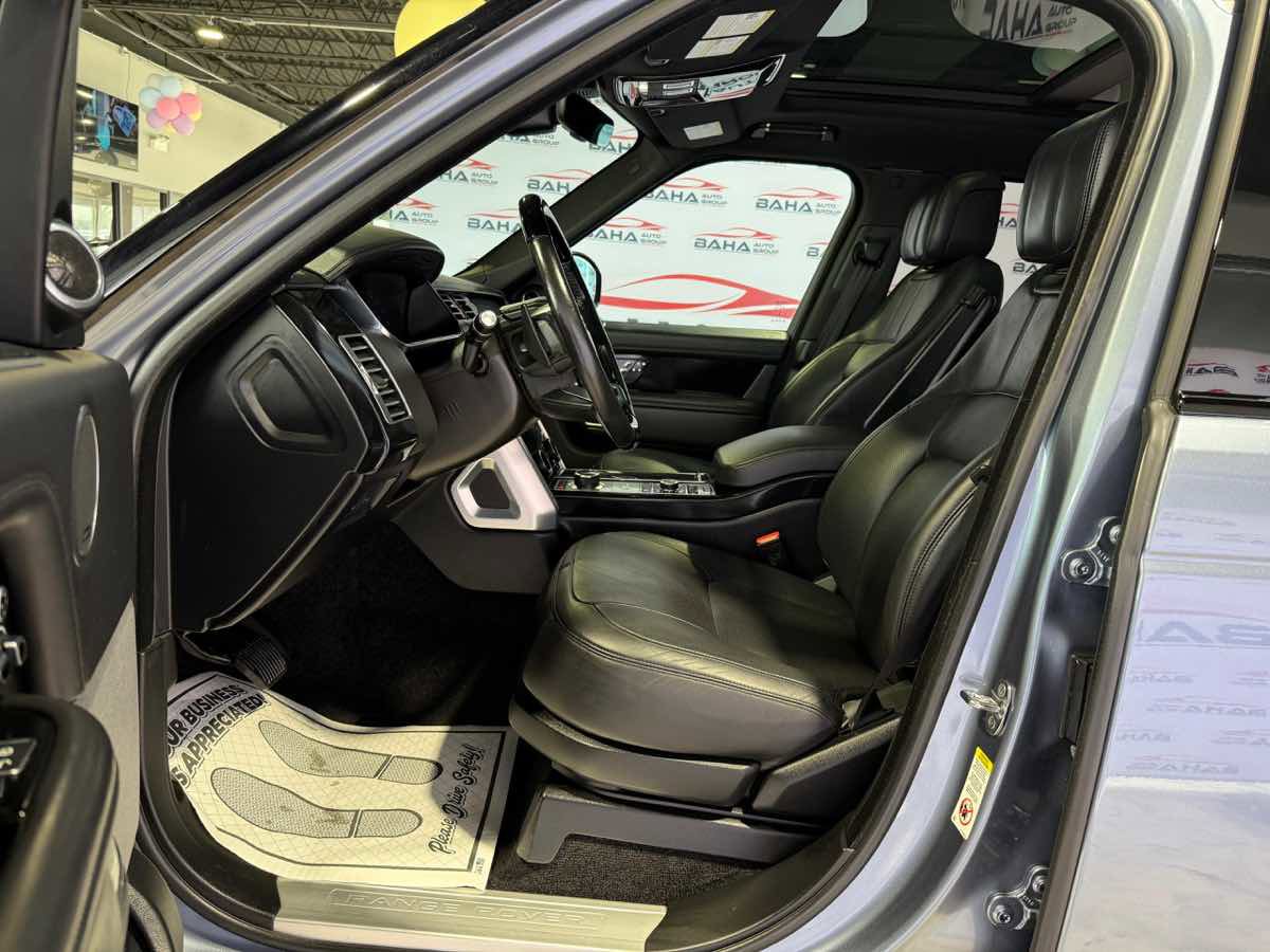 Used 2019 Land Rover Range Rover HSE AWD/4WD image 16