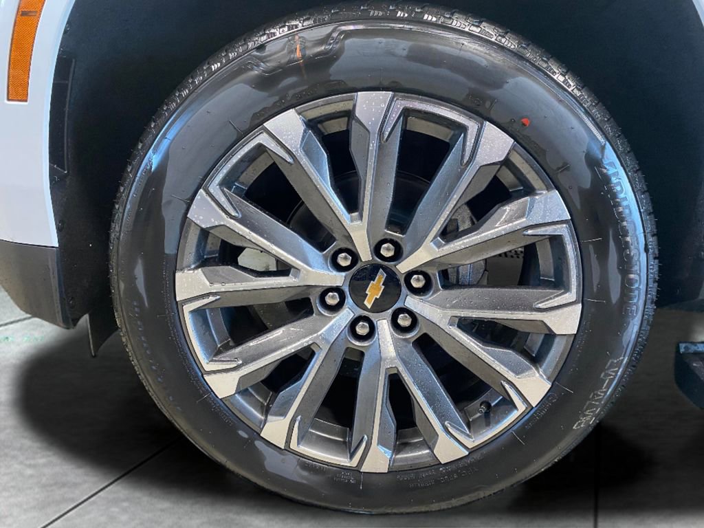 New 2026 Chevrolet Suburban High Country image 9