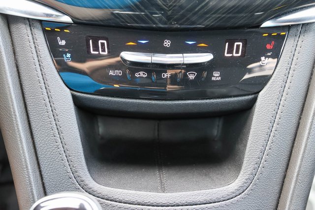 Used 2023 Cadillac XT6 Premium Luxury w/ Technology Package image 28