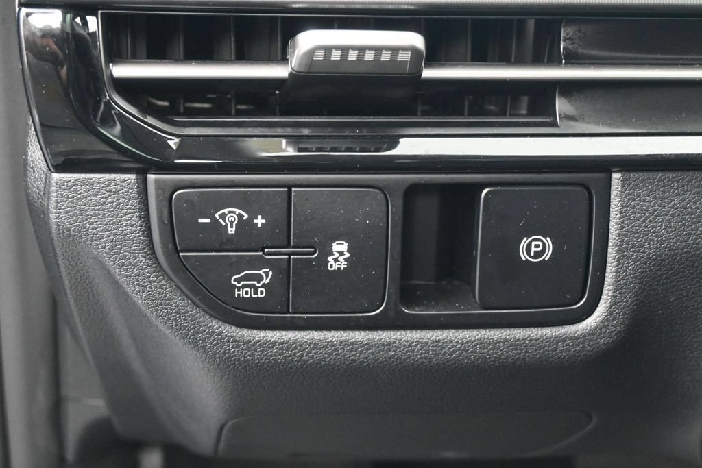 Used 2026 Kia Sportage EX w/ EX Panorama Roof Package FWD image 16