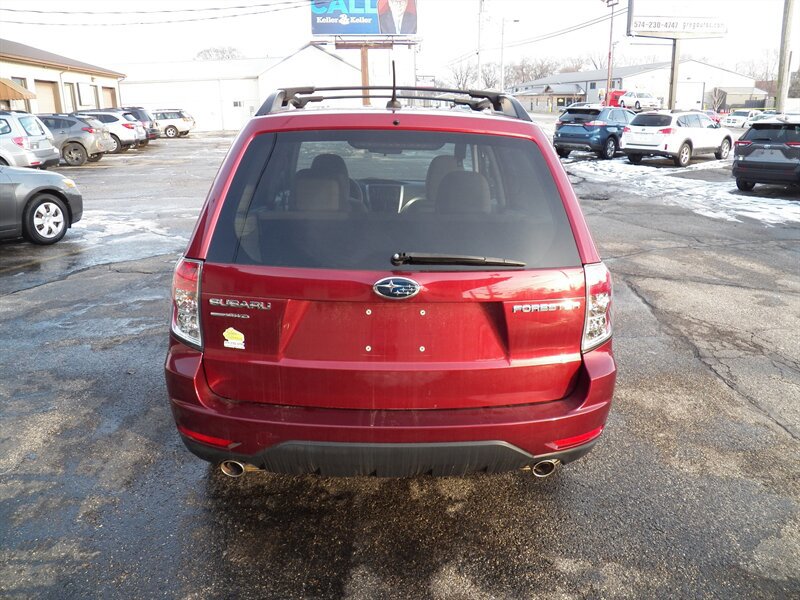 Used 2012 Subaru Forester 2.5X Premium w/ All-Weather Pkg AWD/4WD image 4