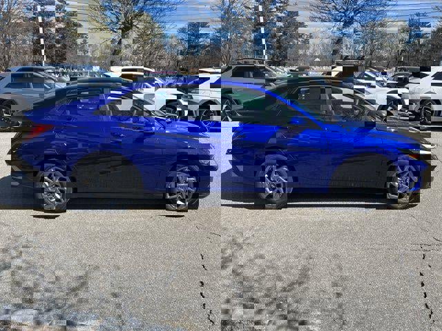 New 2025 Hyundai Elantra Blue image 30