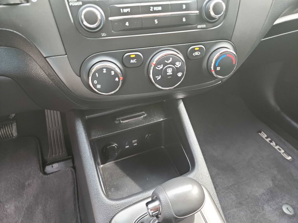 Used 2016 Kia Forte LX FWD image 20