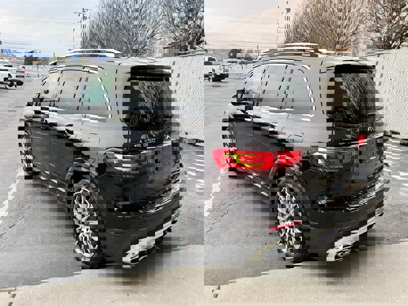 Used 2020 Mercedes-Benz GLB 250 4MATIC w/ AMG Line image 5