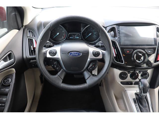 Used 2013 Ford Focus SE image 10