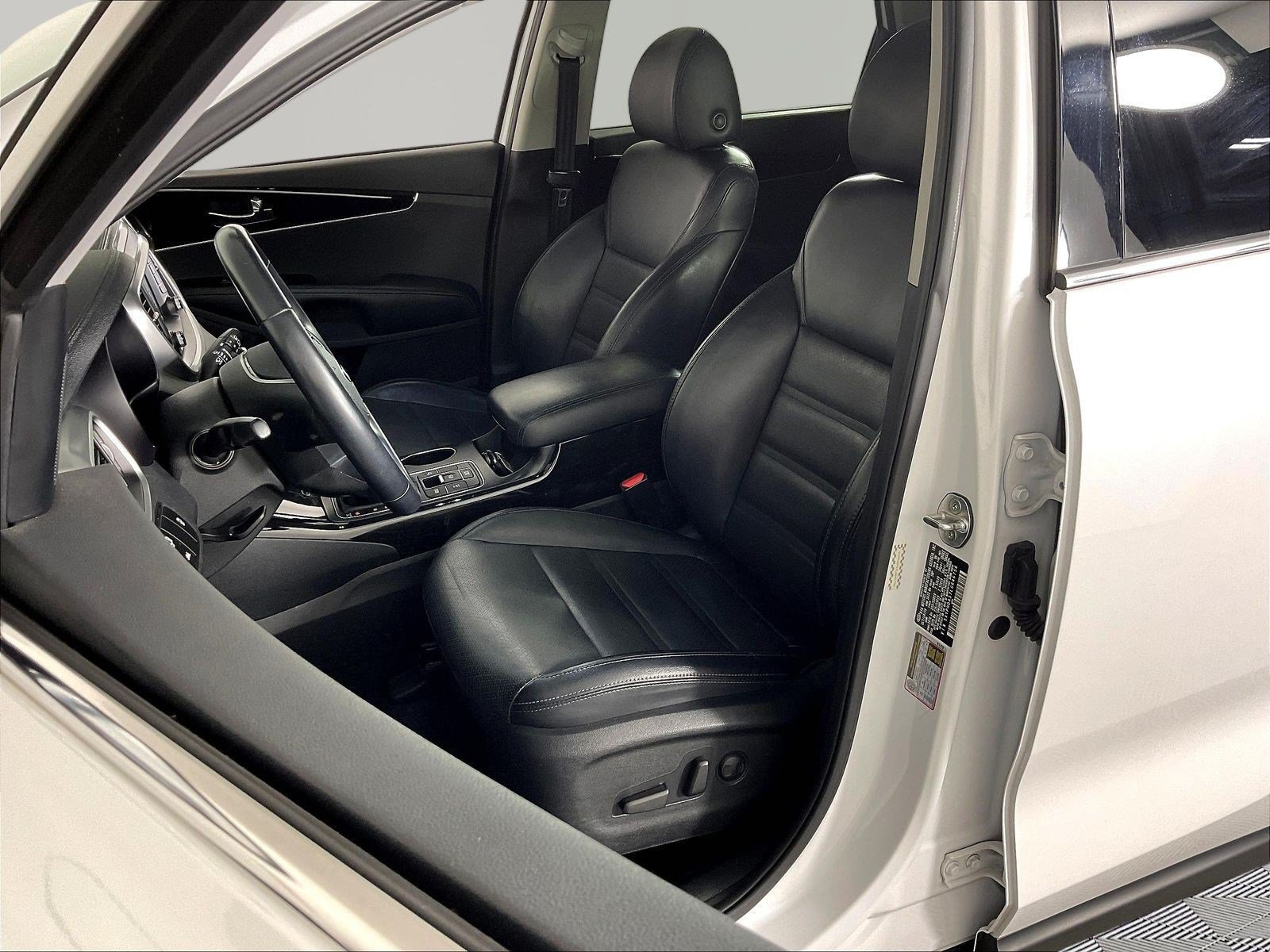 Used 2020 Kia Sorento EX AWD/4WD image 21