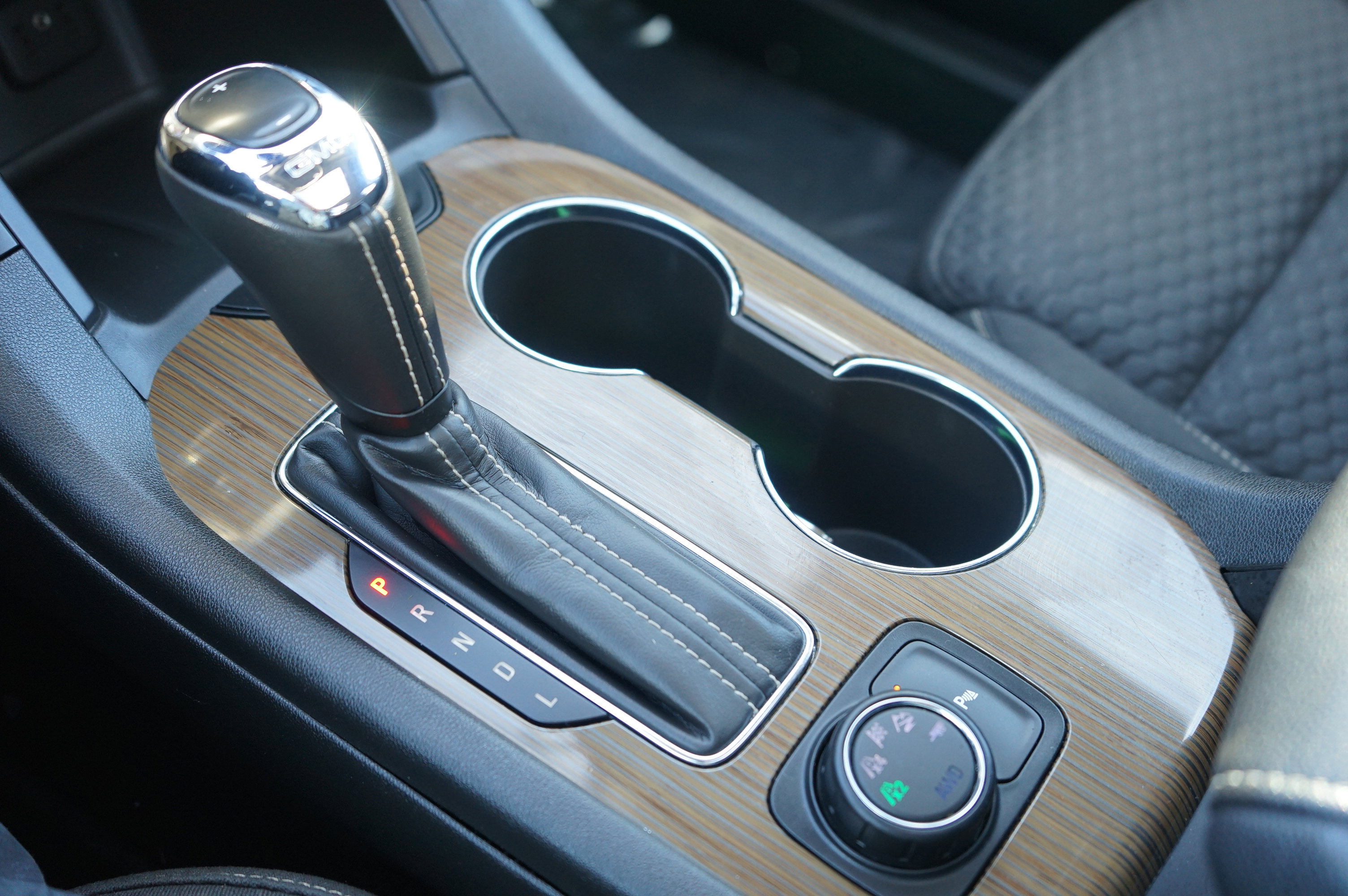 Used 2019 GMC Acadia SLE image 22