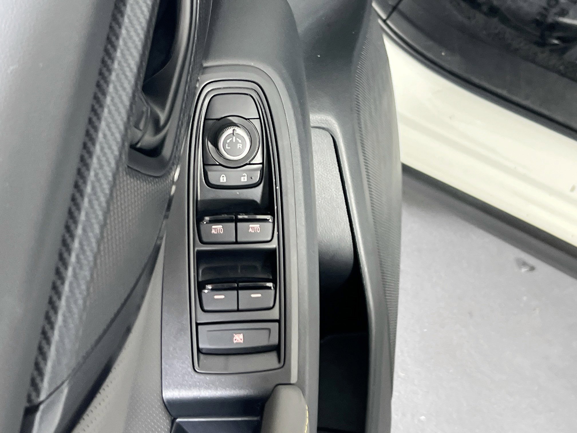 Used 2022 Subaru Crosstrek 2.5i Sport w/ Moonroof Package image 17