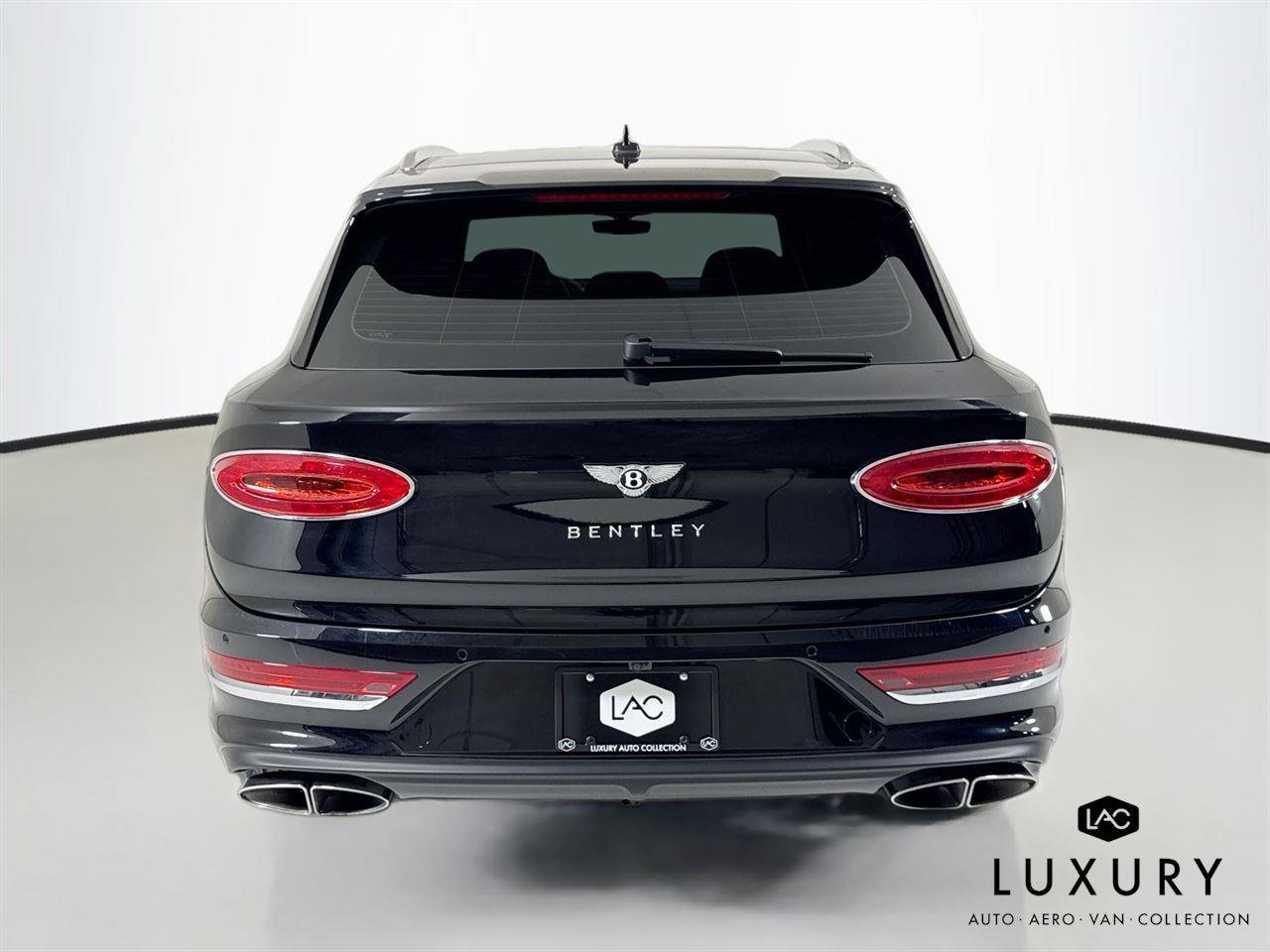 Used 2024 Bentley Bentayga AWD/4WD image 7