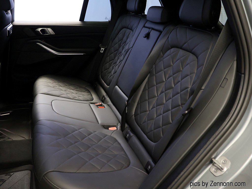 Certified 2025 BMW X5 xDrive40i w/ Premium Package image 12