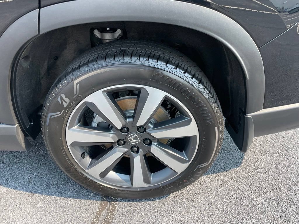 Certified 2025 Honda Pilot Touring image 44