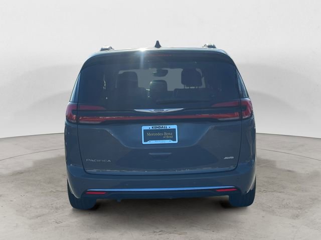 Used 2023 Chrysler Pacifica Touring-L AWD/4WD image 4