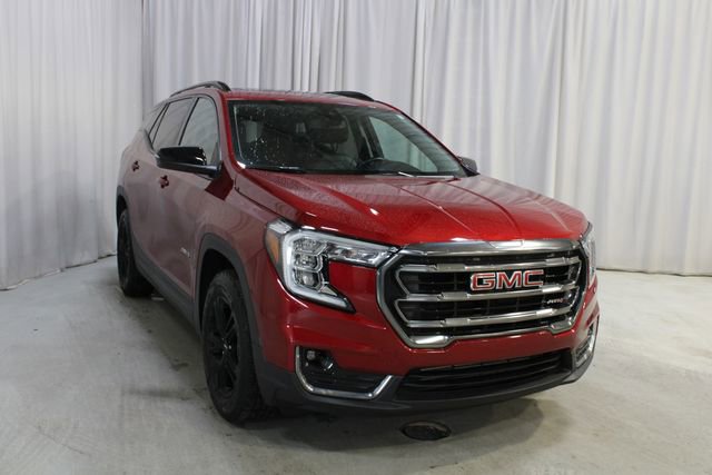 Used 2023 GMC Terrain AT4 image 39