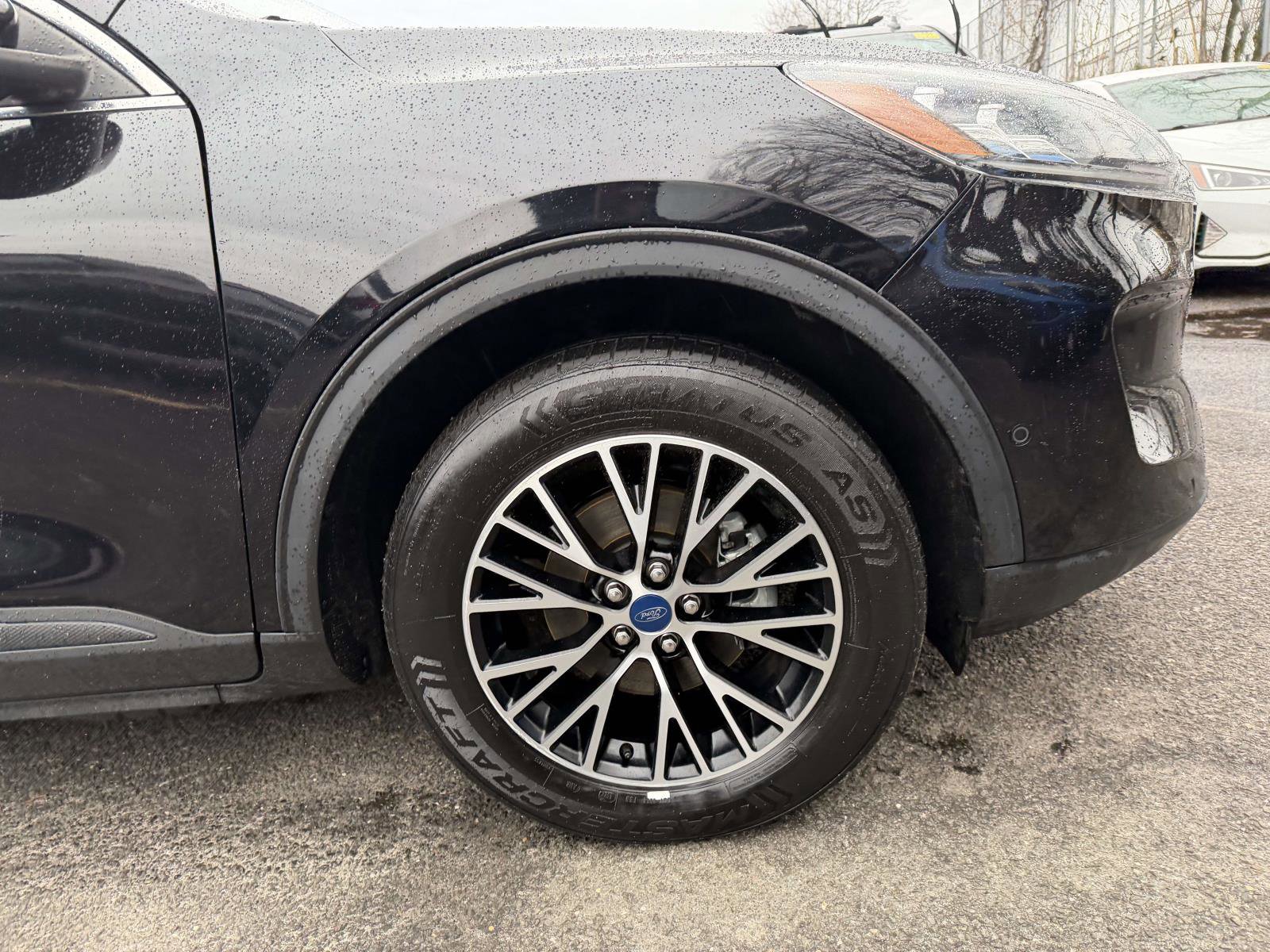 Used 2021 Ford Escape Titanium image 6