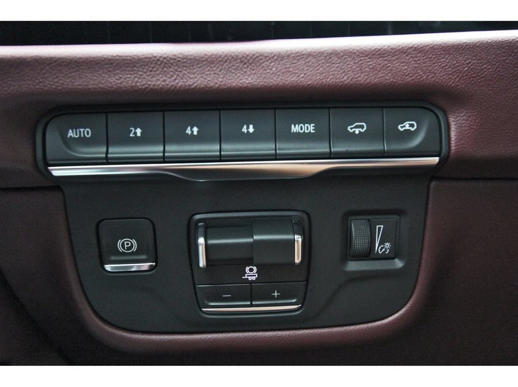 New 2026 Cadillac Escalade Sport w/ Touring Package AWD/4WD image 15