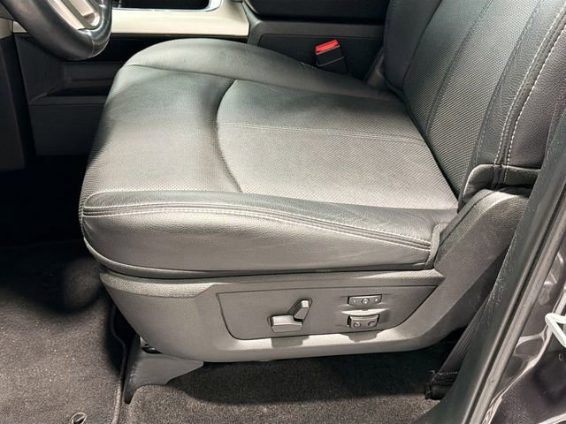 Used 2018 RAM 1500 Laramie w/ Convenience Group image 16