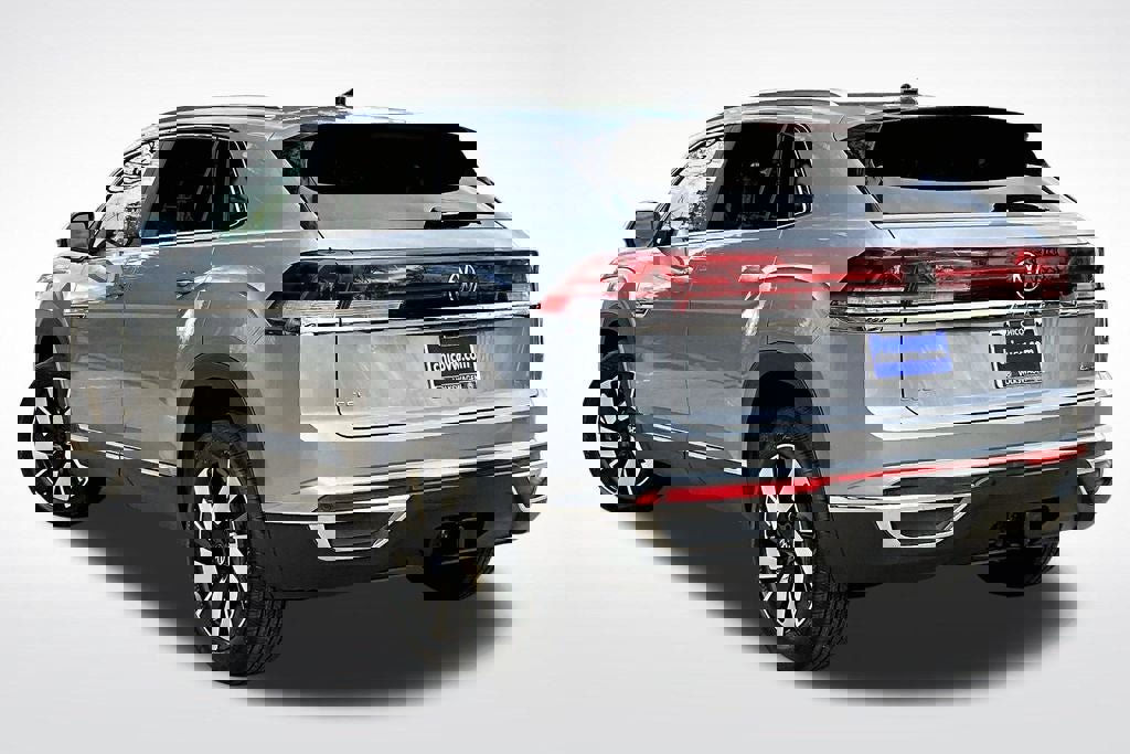 New 2025 Volkswagen Atlas Cross Sport SEL image 13
