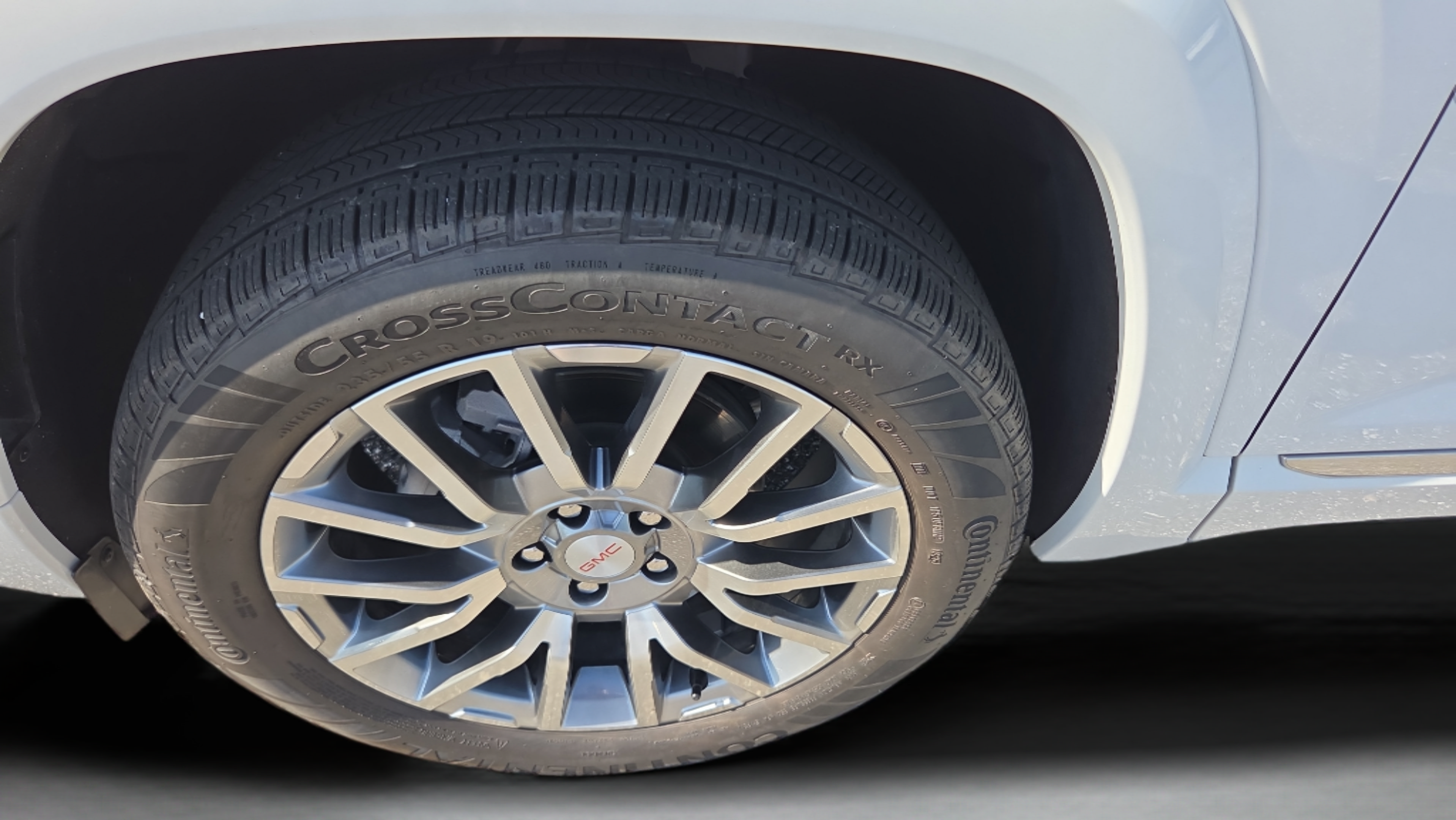 Certified 2026 GMC Terrain Denali AWD/4WD image 30