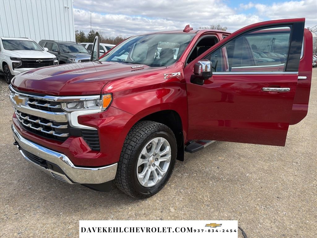 Used 2023 Chevrolet Silverado 1500 LTZ w/ LTZ Premium Package image 28