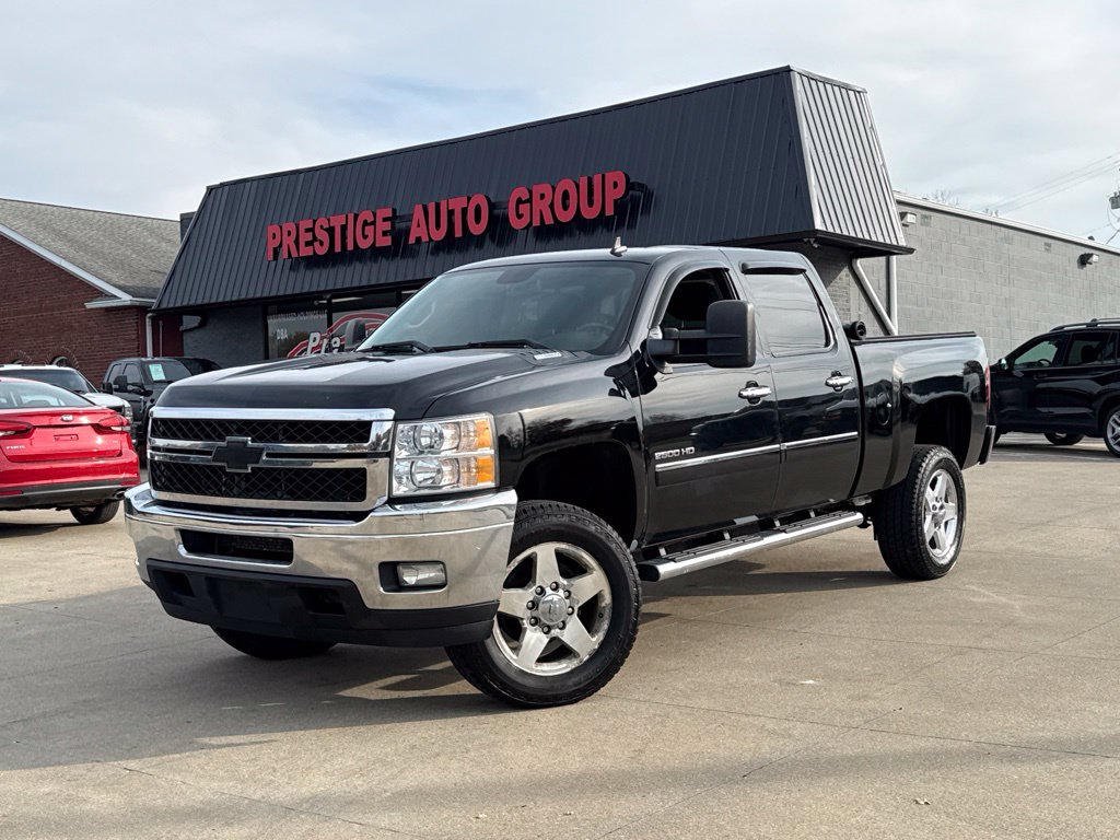 Used 2014 Chevrolet Silverado 2500 LT w/ Custom Sport Truck Package AWD/4WD image 16