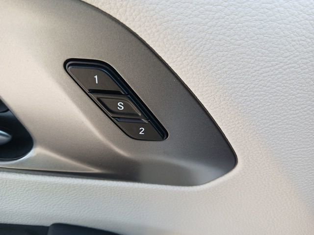 Used 2024 Chrysler Pacifica Touring-L image 45