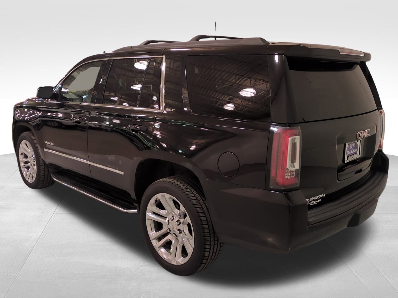 Used 2018 GMC Yukon SLT w/ Premium Edition image 6