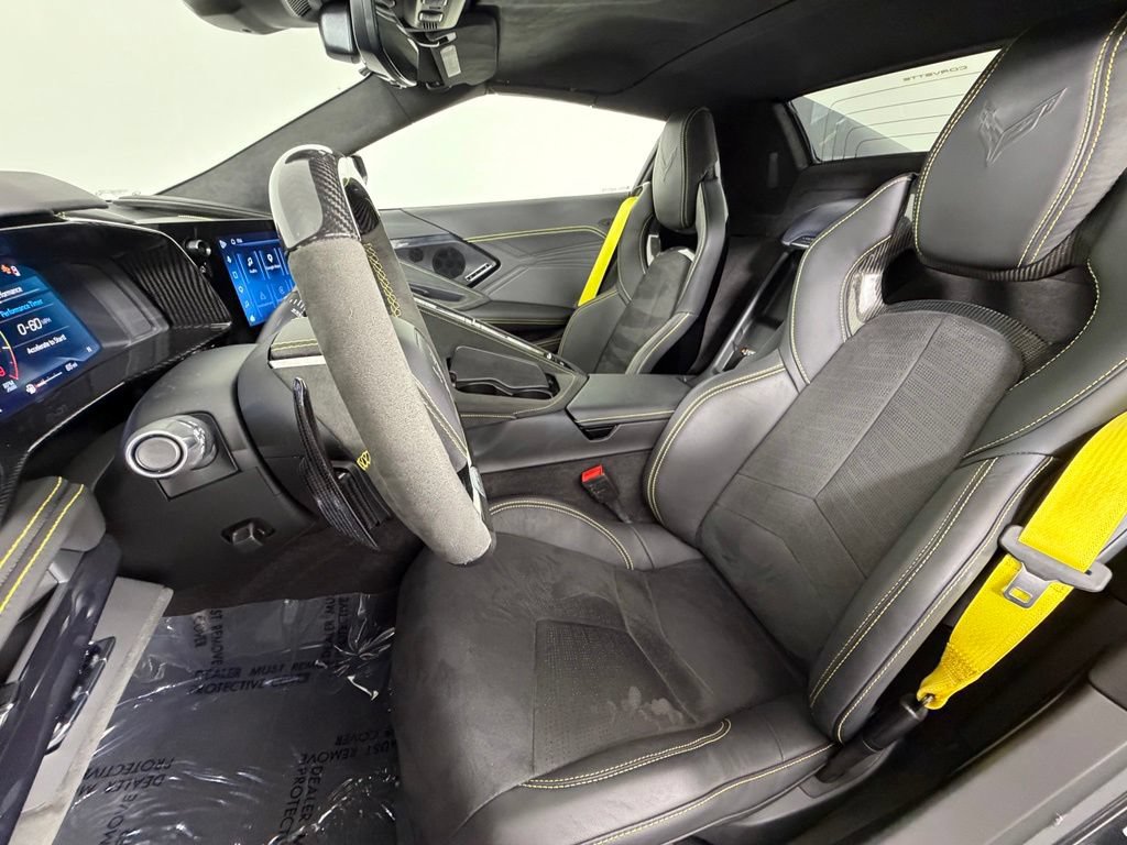 Used 2024 Chevrolet Corvette Z06 w/ Stealth Interior Trim Package RWD image 5