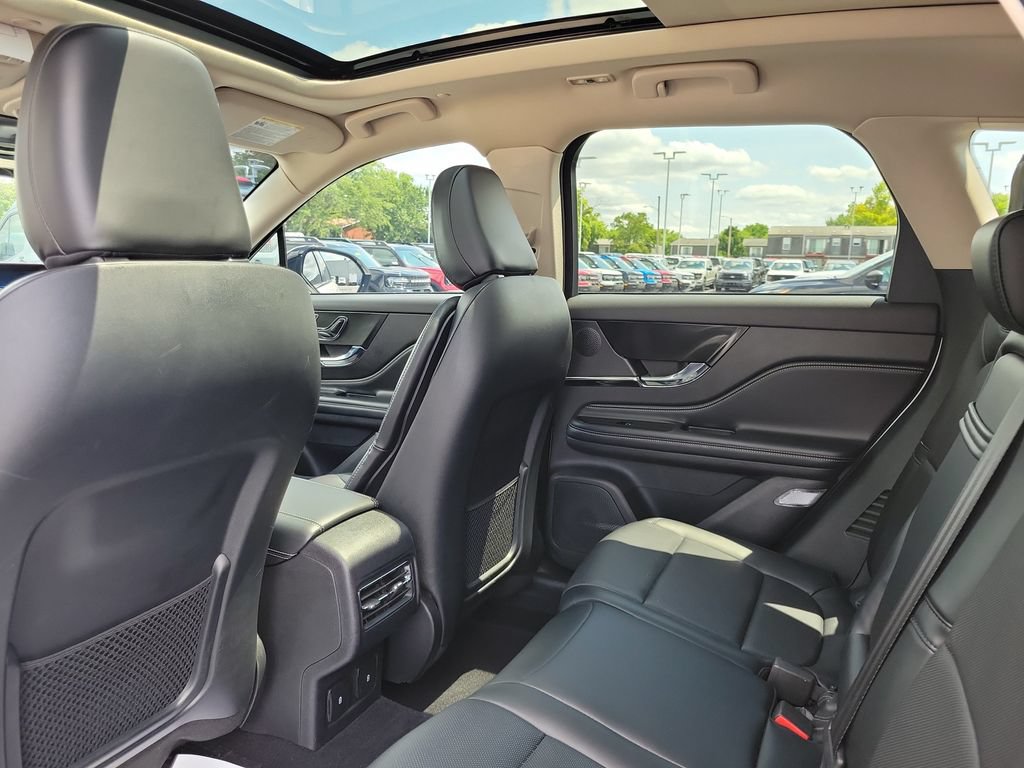 Certified 2023 Lincoln Corsair Reserve w/ Equipment Group 201A AWD/4WD image 16