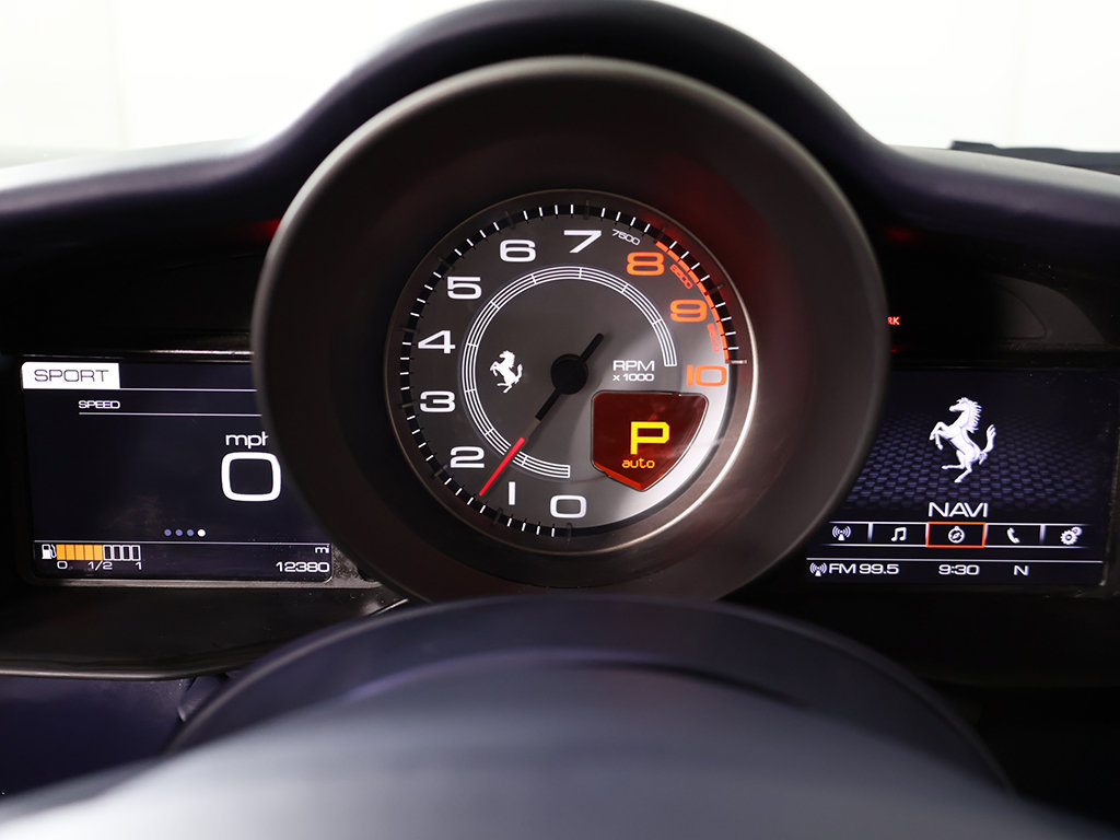 Used 2018 Ferrari 488 Spider RWD image 37