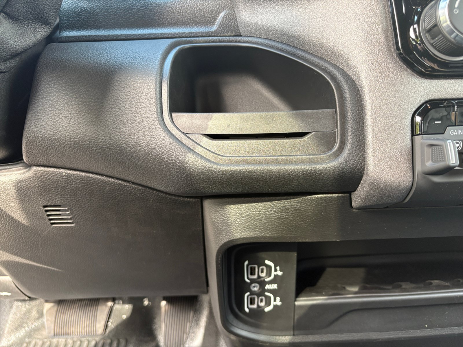 New 2026 RAM 3500 Tradesman RWD image 20