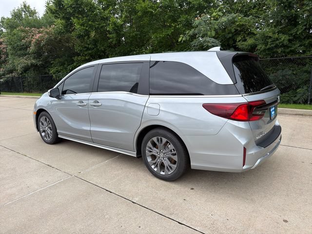 New 2026 Honda Odyssey Touring image 5