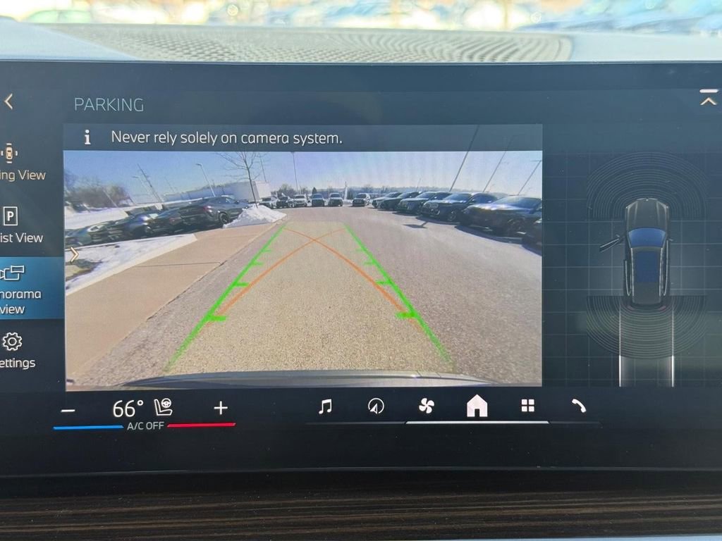 Certified 2025 BMW X5 xDrive50e w/ Executive Package image 19