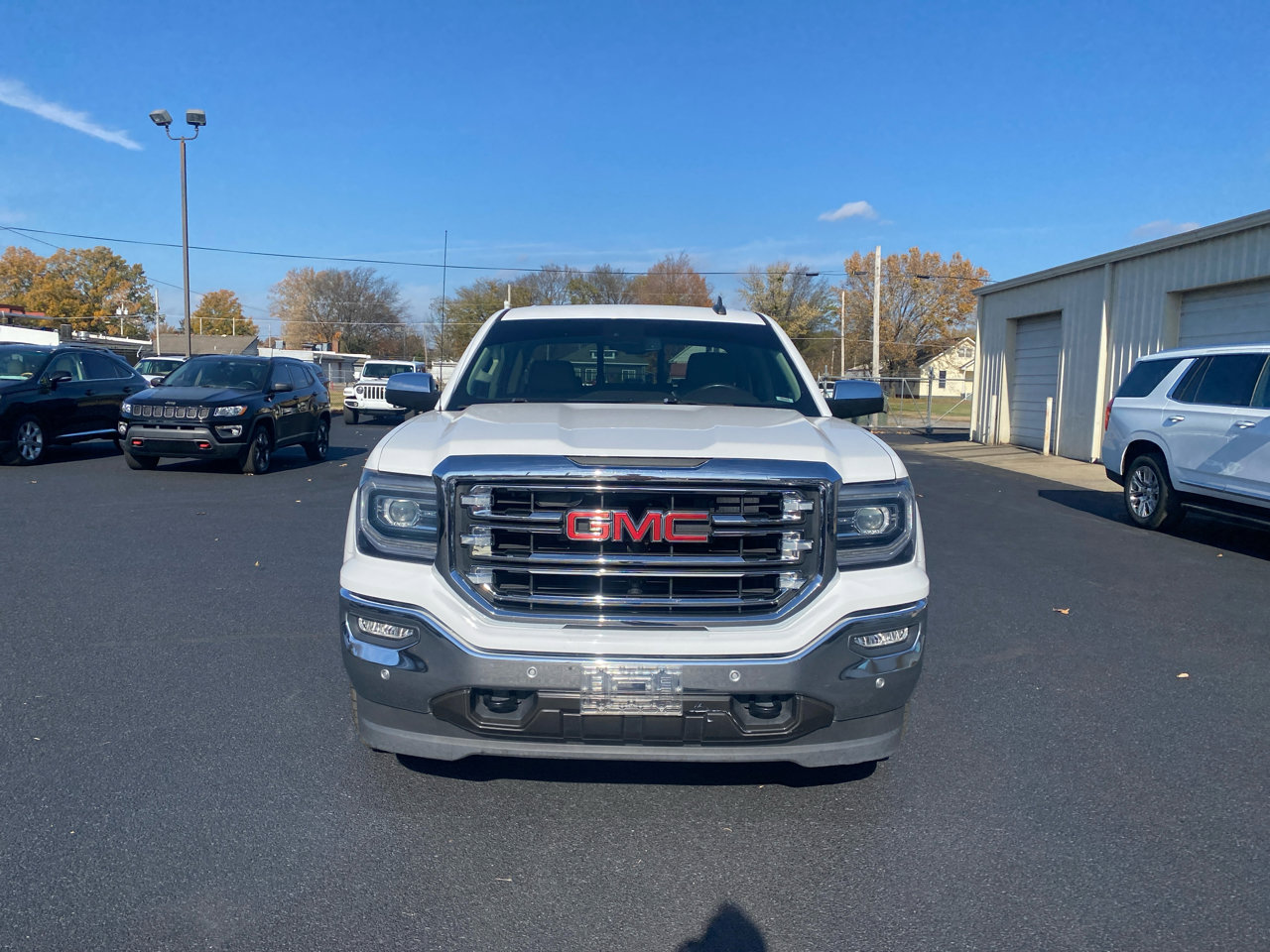 Used 2018 GMC Sierra 1500 SLT image 2