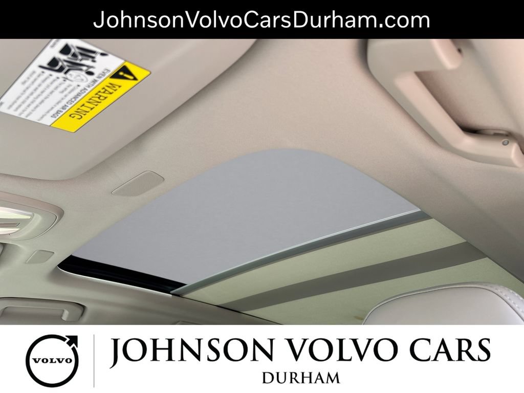 Used 2023 Volvo XC60 B5 Ultimate w/ Protection Package Premier AWD/4WD image 16