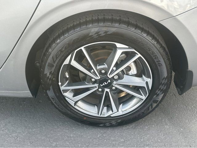 Certified 2023 Kia Forte LXS w/ LXS Technology Package FWD image 35