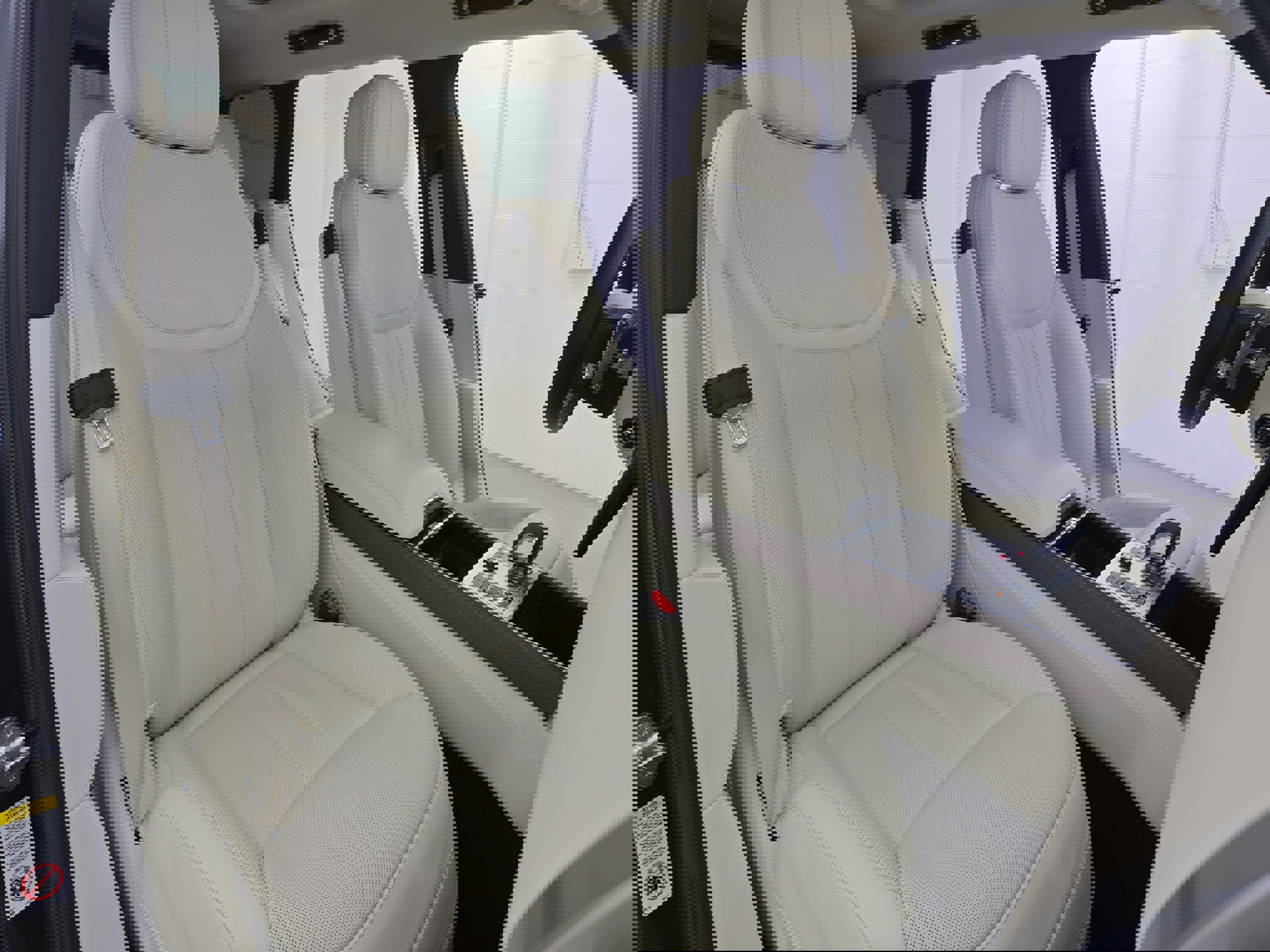 Certified 2023 Land Rover Range Rover SE image 10