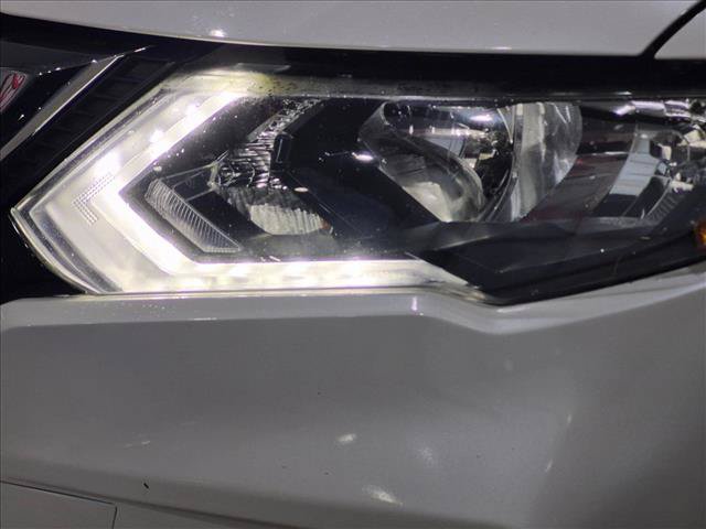 Used 2019 Nissan Rogue SV w/ Premium Package FWD image 10