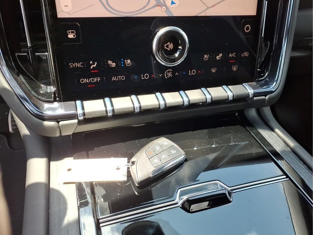 New 2026 GMC Yukon AT4 Ultimate AWD/4WD image 11