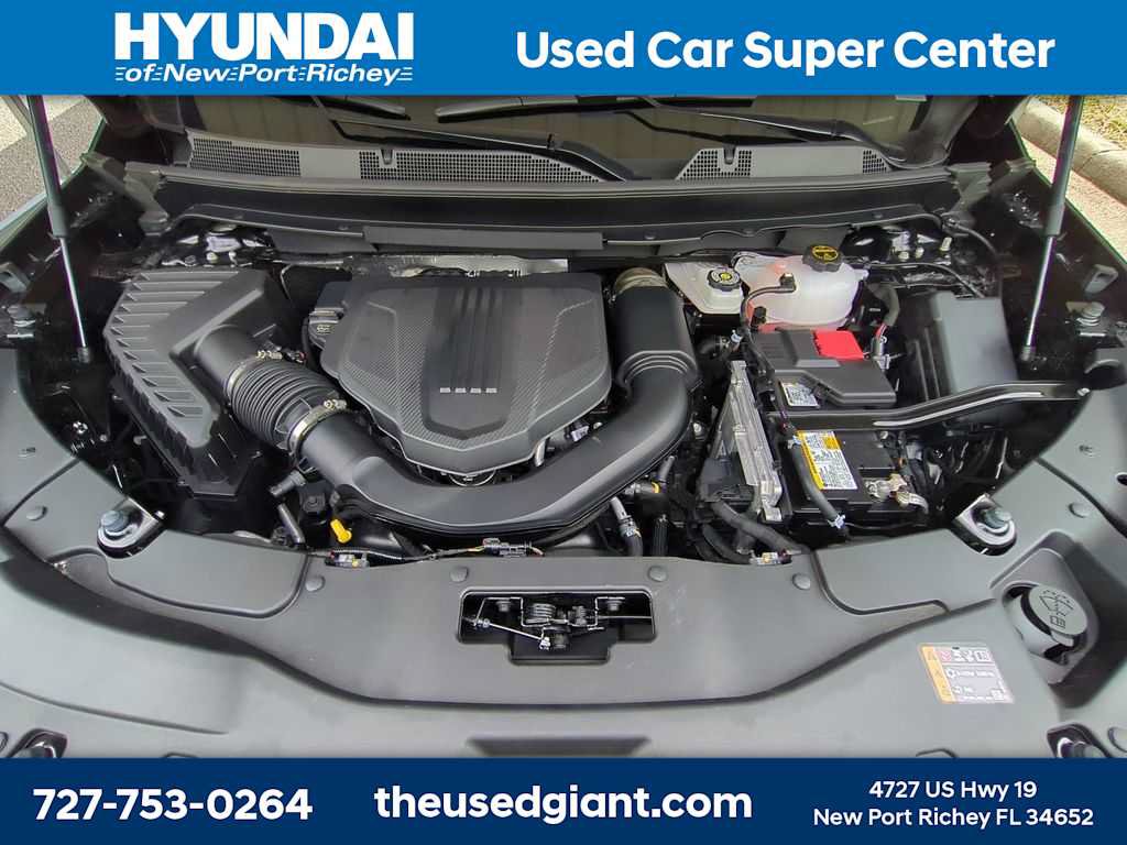 Used 2026 Chevrolet Traverse Z71 w/ LPO, Floor Liner Package AWD/4WD image 14