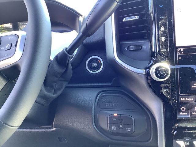 New 2026 RAM 2500 Big Horn AWD/4WD image 16