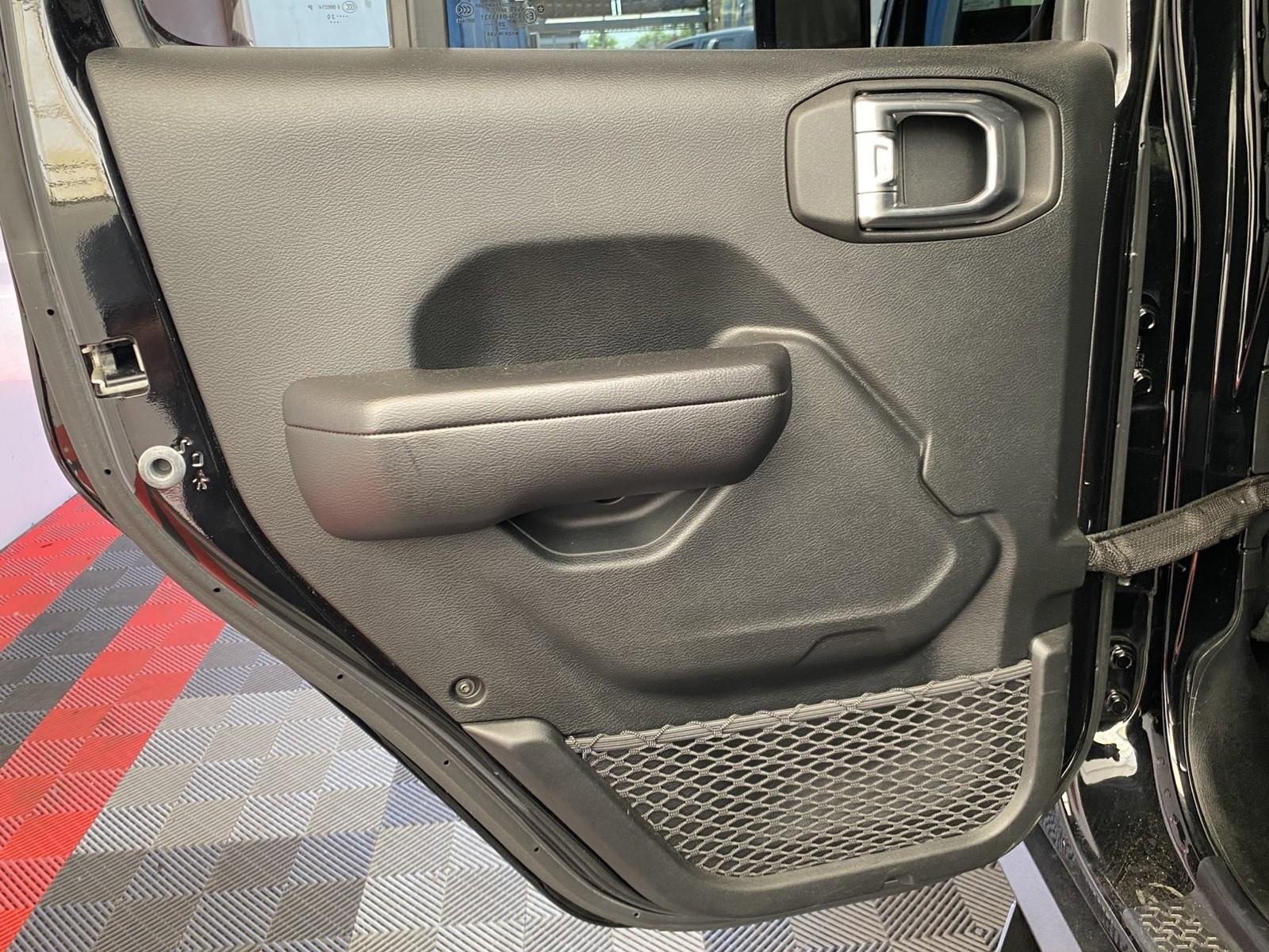 Used 2020 Jeep Wrangler Unlimited Sport S AWD/4WD image 17