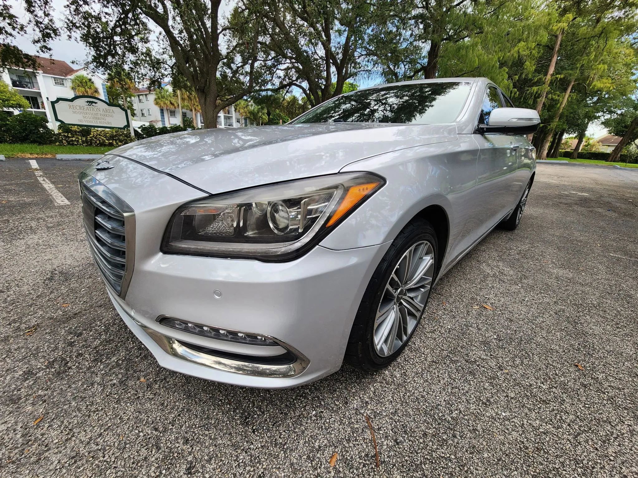 Used 2018 Genesis G80 3.8 RWD image 16