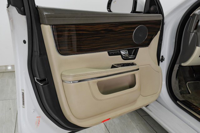 Used 2012 Jaguar XJ L image 42