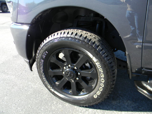 Used 2025 RAM 3500 Big Horn AWD/4WD image 12