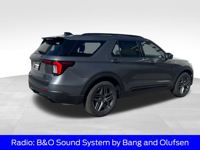 New 2026 Ford Explorer ST-Line w/ ST-Line Street Pack AWD/4WD image 5