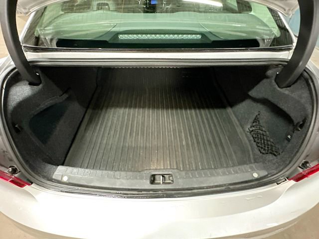 Used 2017 Volvo S90 T6 Momentum w/ Vision Package image 30