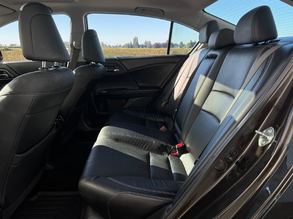Used 2016 Honda Accord EX-L image 21