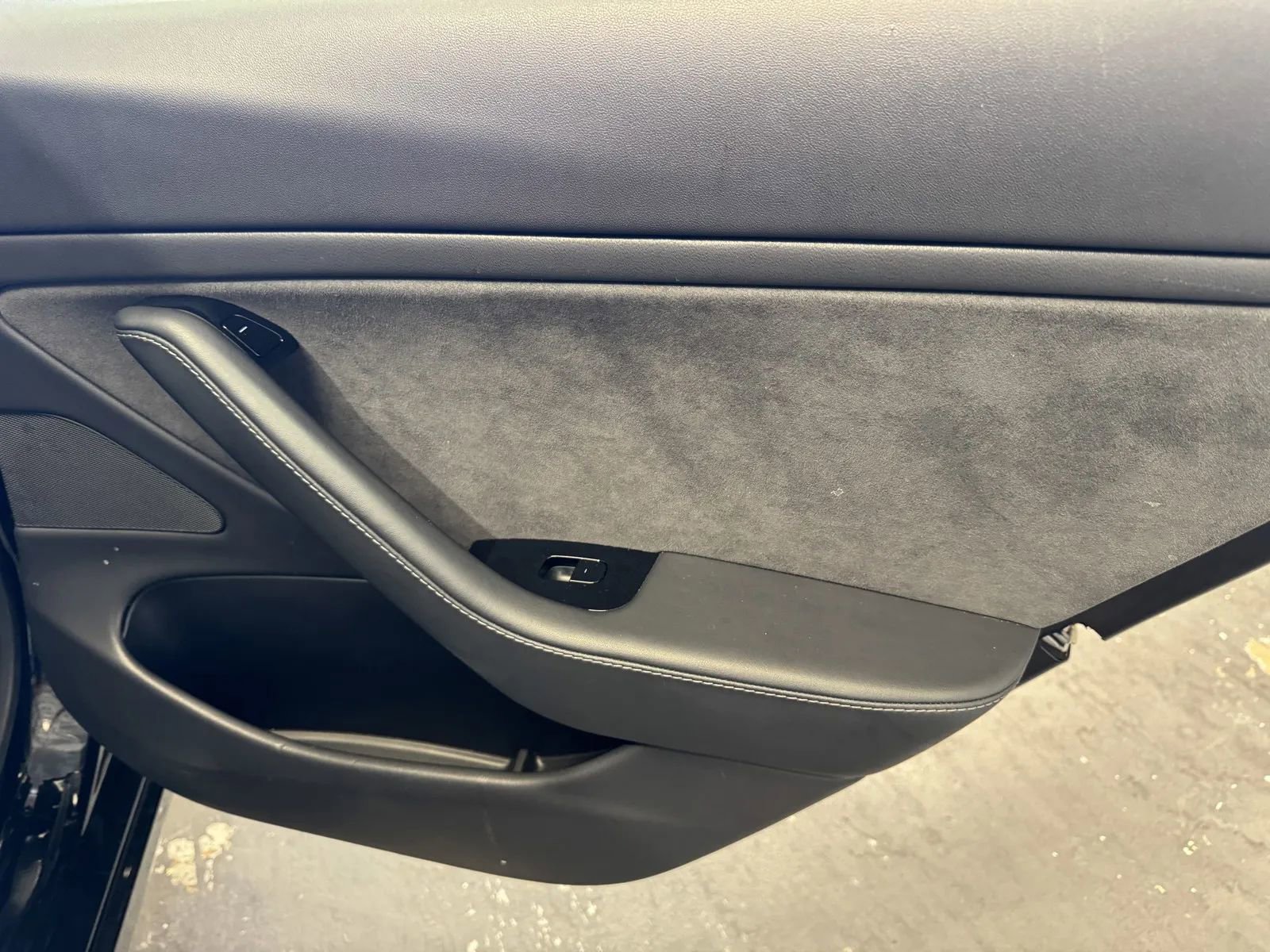 Used 2019 Tesla Model 3 Standard Range Plus image 9