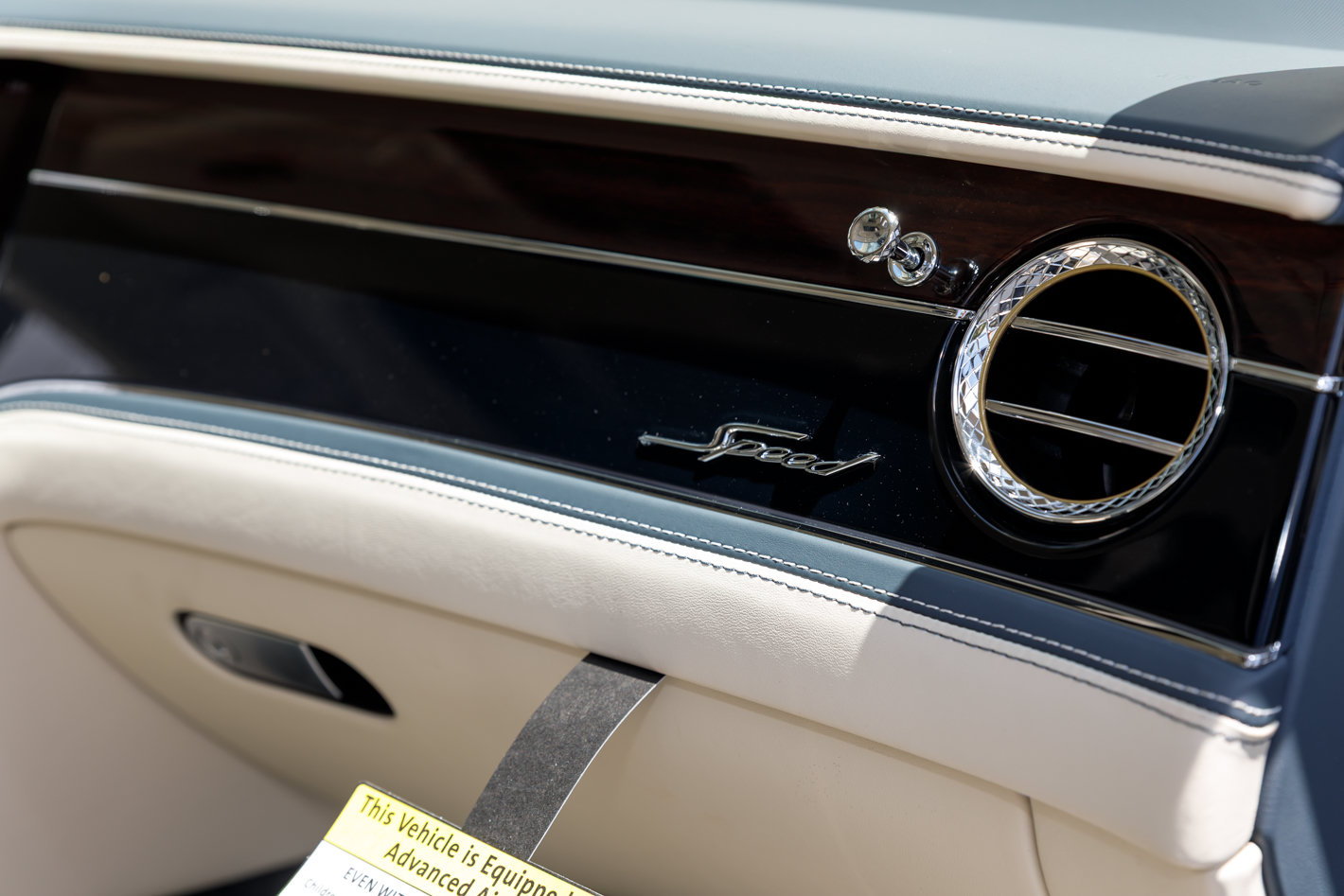 Certified 2024 Bentley Flying Spur W12 AWD/4WD image 26
