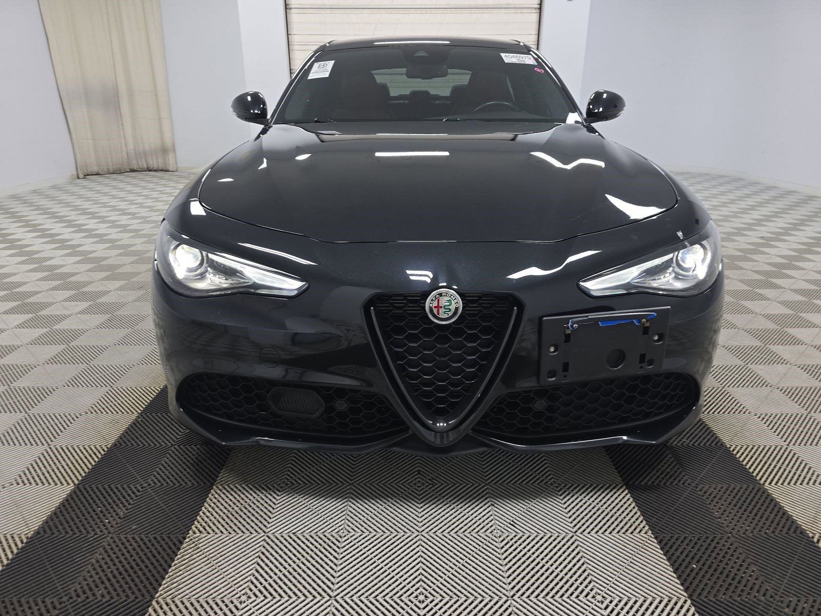 Used 2023 Alfa Romeo Giulia Sprint AWD/4WD image 2